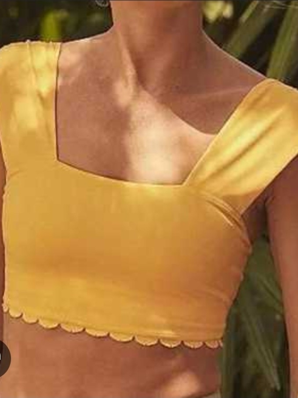 Square-Neck Yellow Scalloped Hem Crop Top Intimately Free people Size Small.